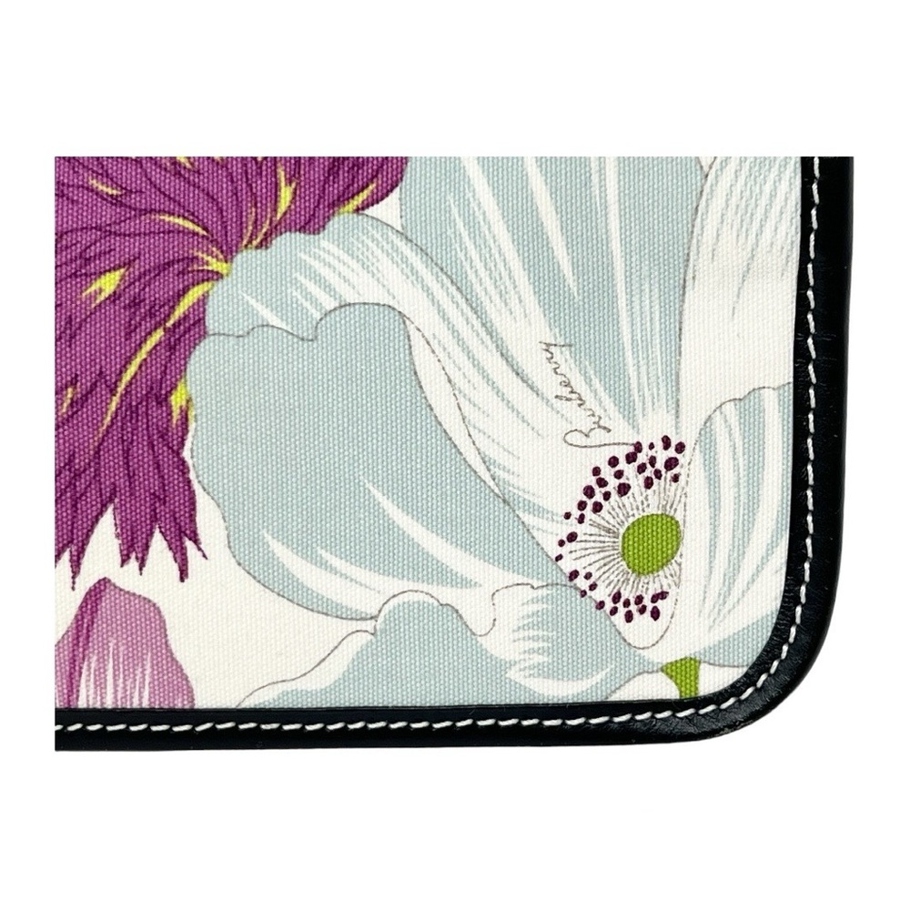 Burberry London Canvas Floral Clutch RARE - Picture 13 of 13